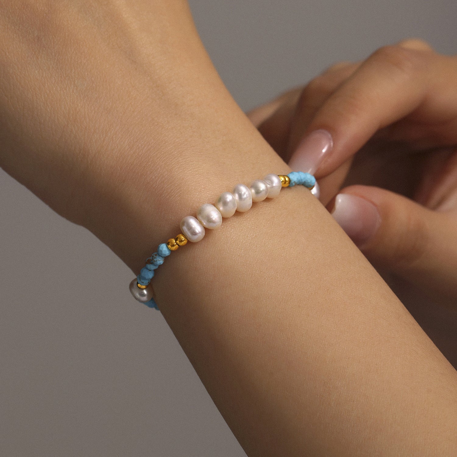 Natural Turquoise Pearl Jewelry Set – French Boho Chic Beaded Necklace & Bracelet for Women