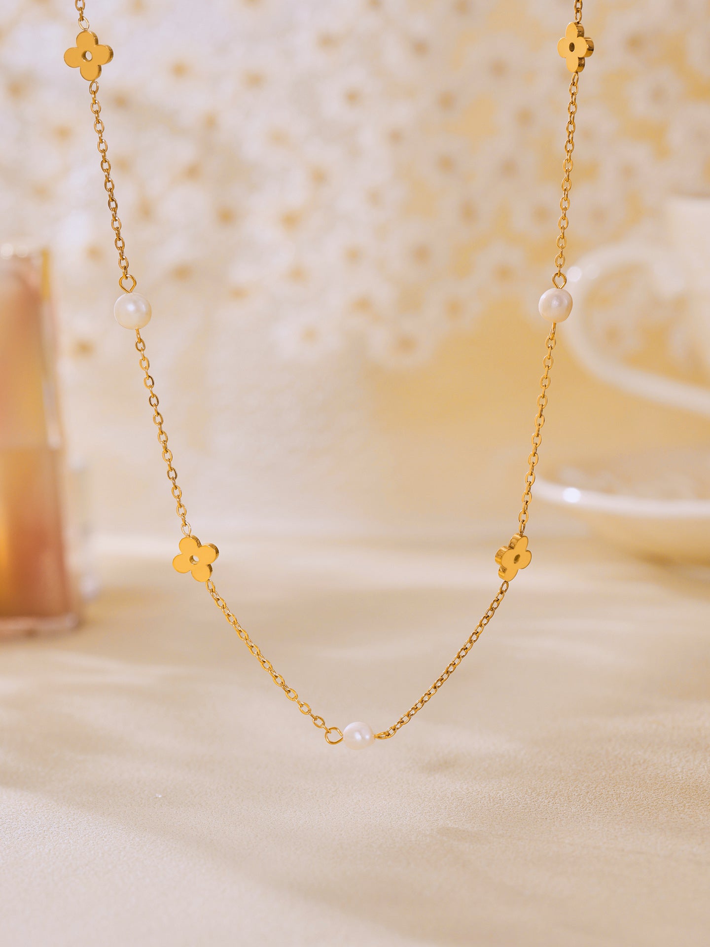 Elegant Pearl Flower Chain Jewelry Set – Gold Plated Stainless Steel Necklace and Bracelet for Women